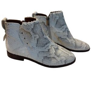 FRANCO SARTO White Crocodile Block Heel Leather Bootie Shoes Womens 6W